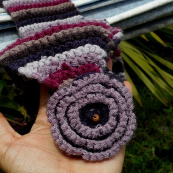 EUC SAN DIEGO HAT CO. Purple 100% Acrylic Girls Knit Scarf with Large Flower - Picture 5 of 10